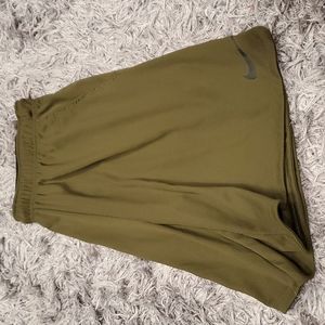 NIKE DRI-FIT ATHLETIC SHORTS